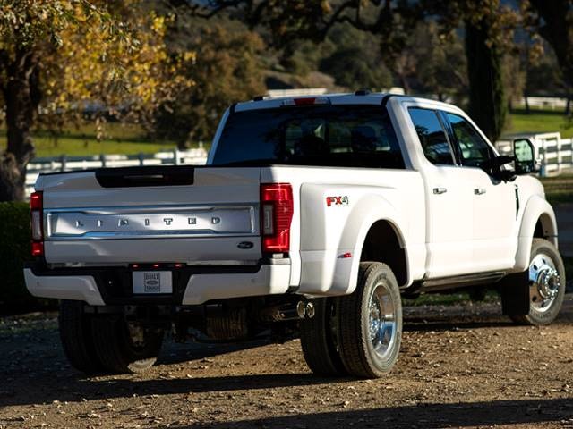 New 2022 Ford F450 Super Duty Crew Cab Reviews Pricing And Specs Kelley Blue Book 8675